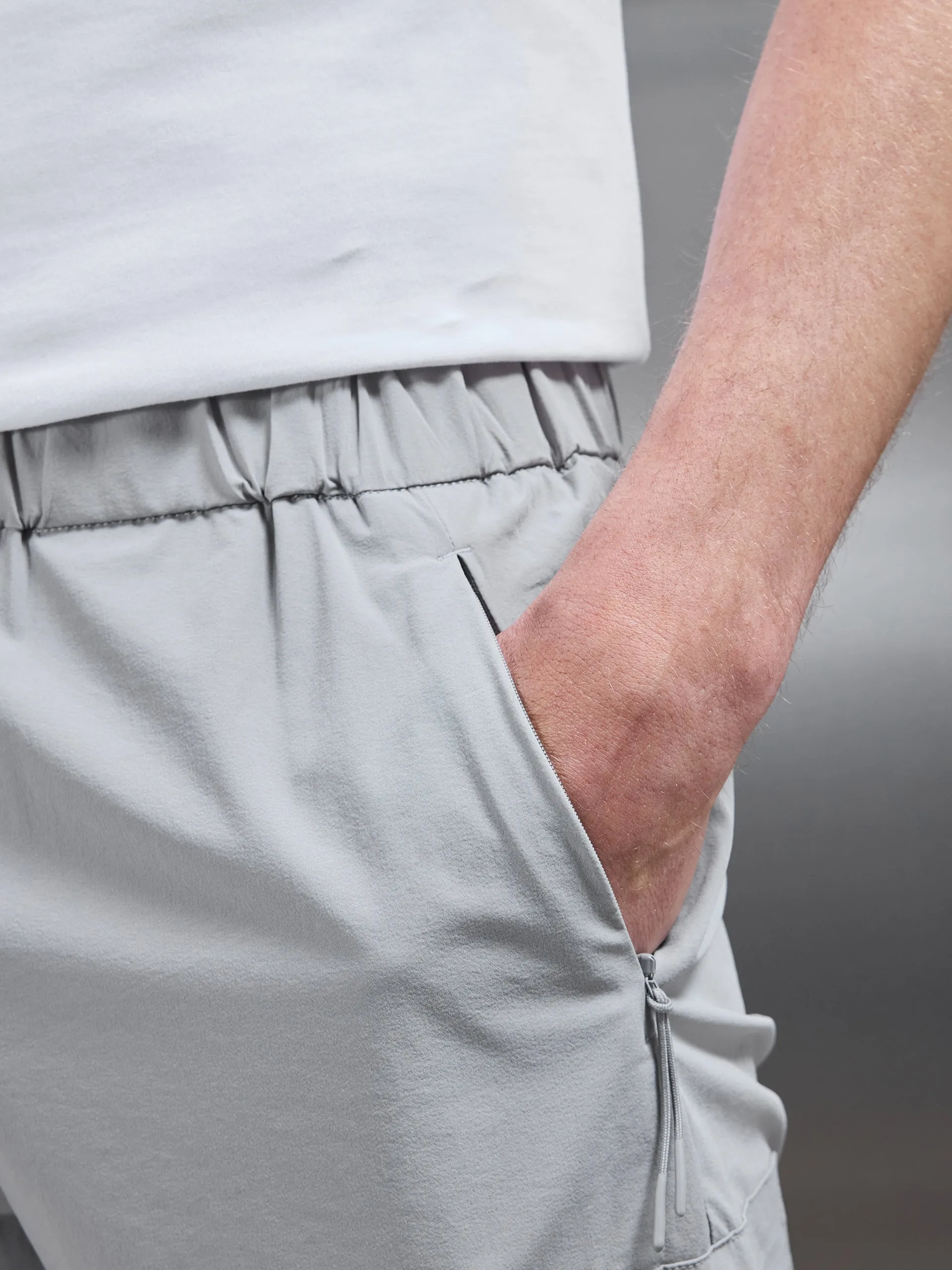 Active Cargo Short in Mid Grey