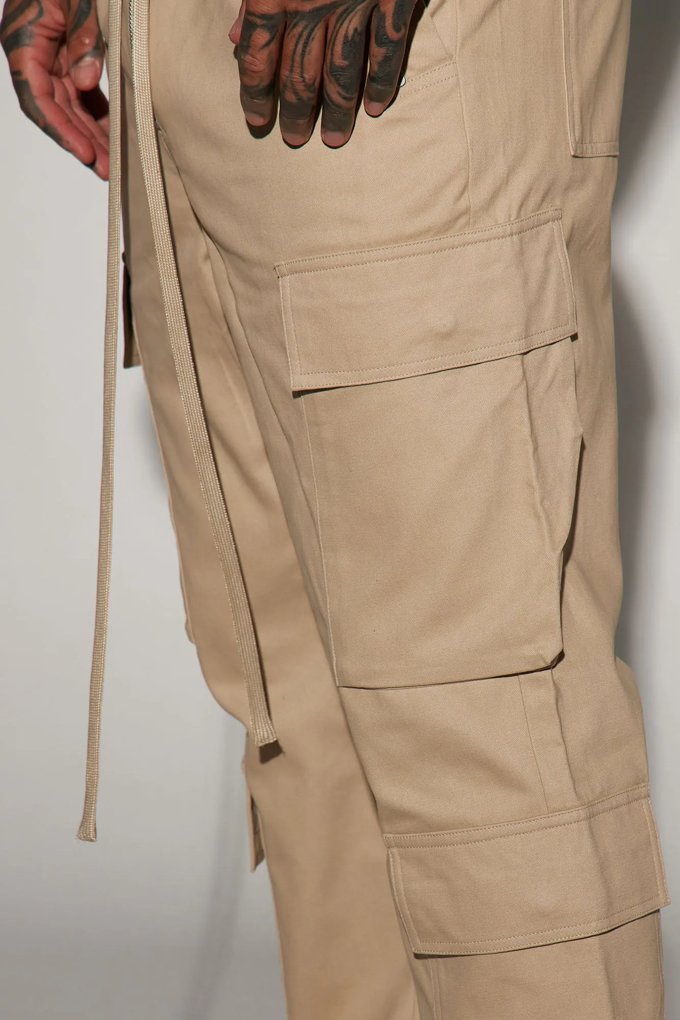 Alisos Twill Slim Flare Cargo Pants - Tan