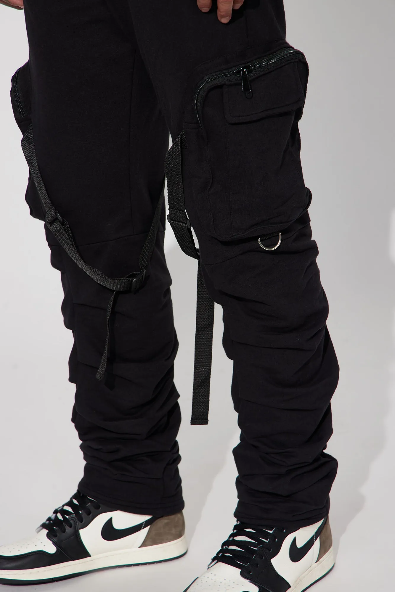 Arrange The Time Cargo Pants - Black