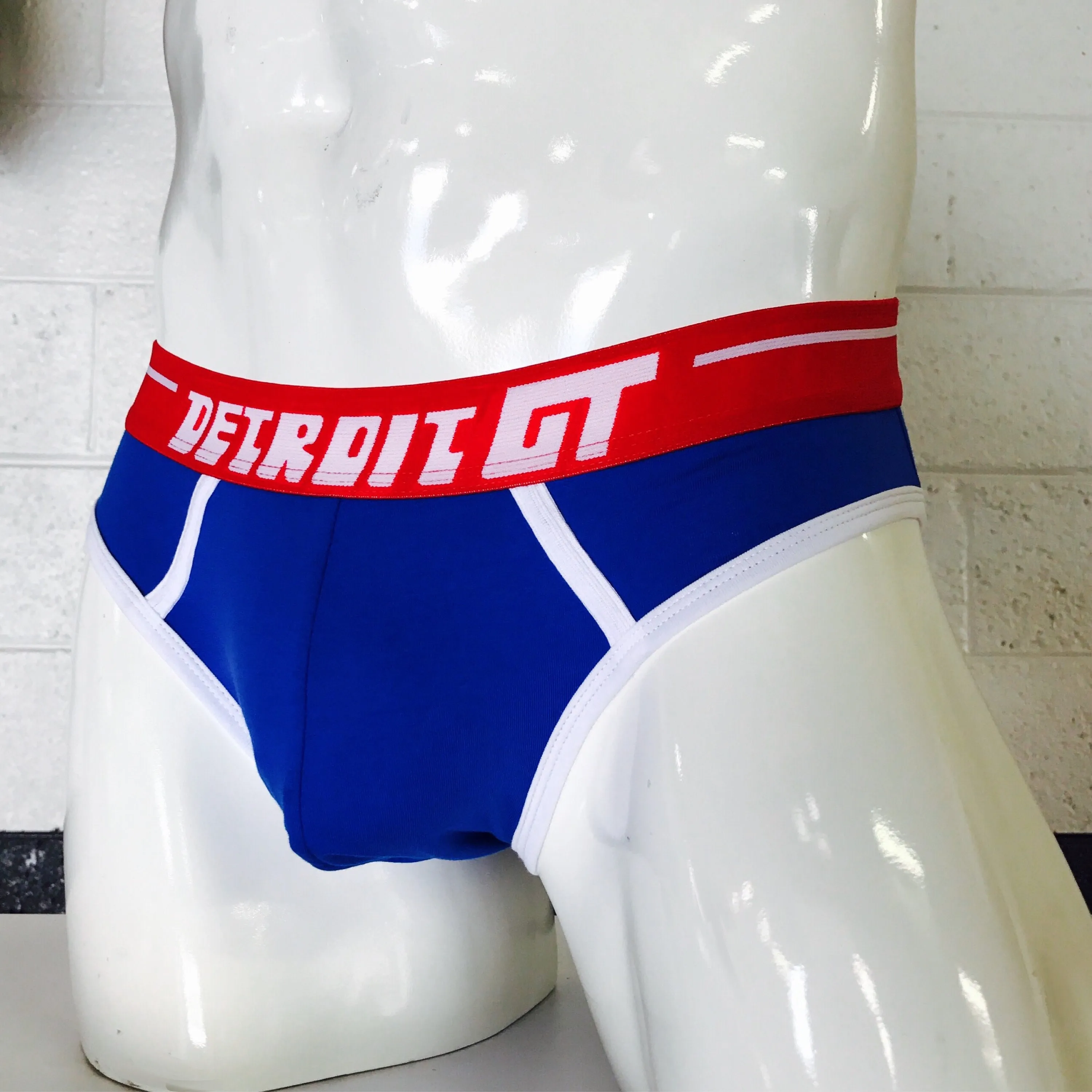 Detroit GT  - Brief