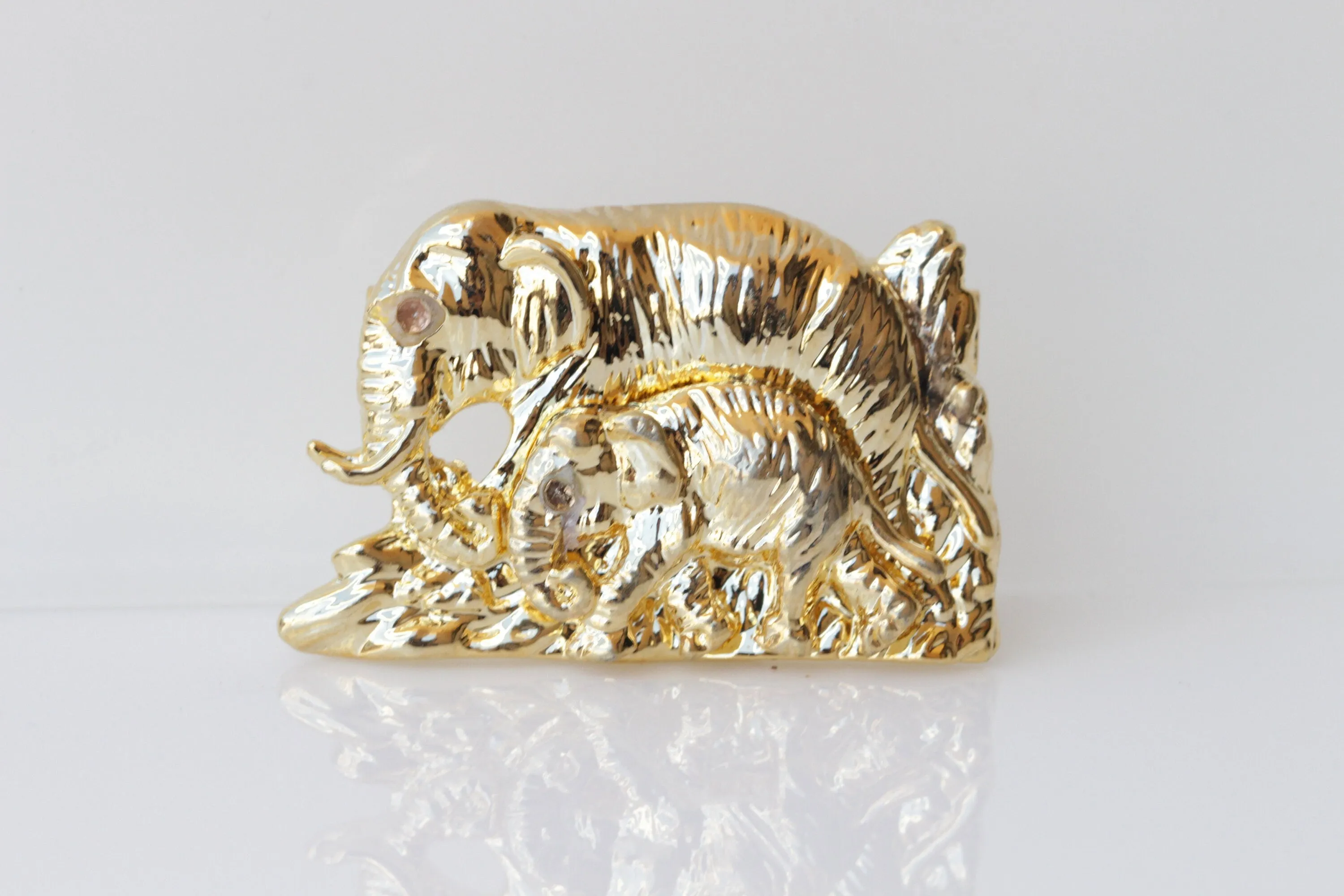 ELEPHANT GOLD BROOCH