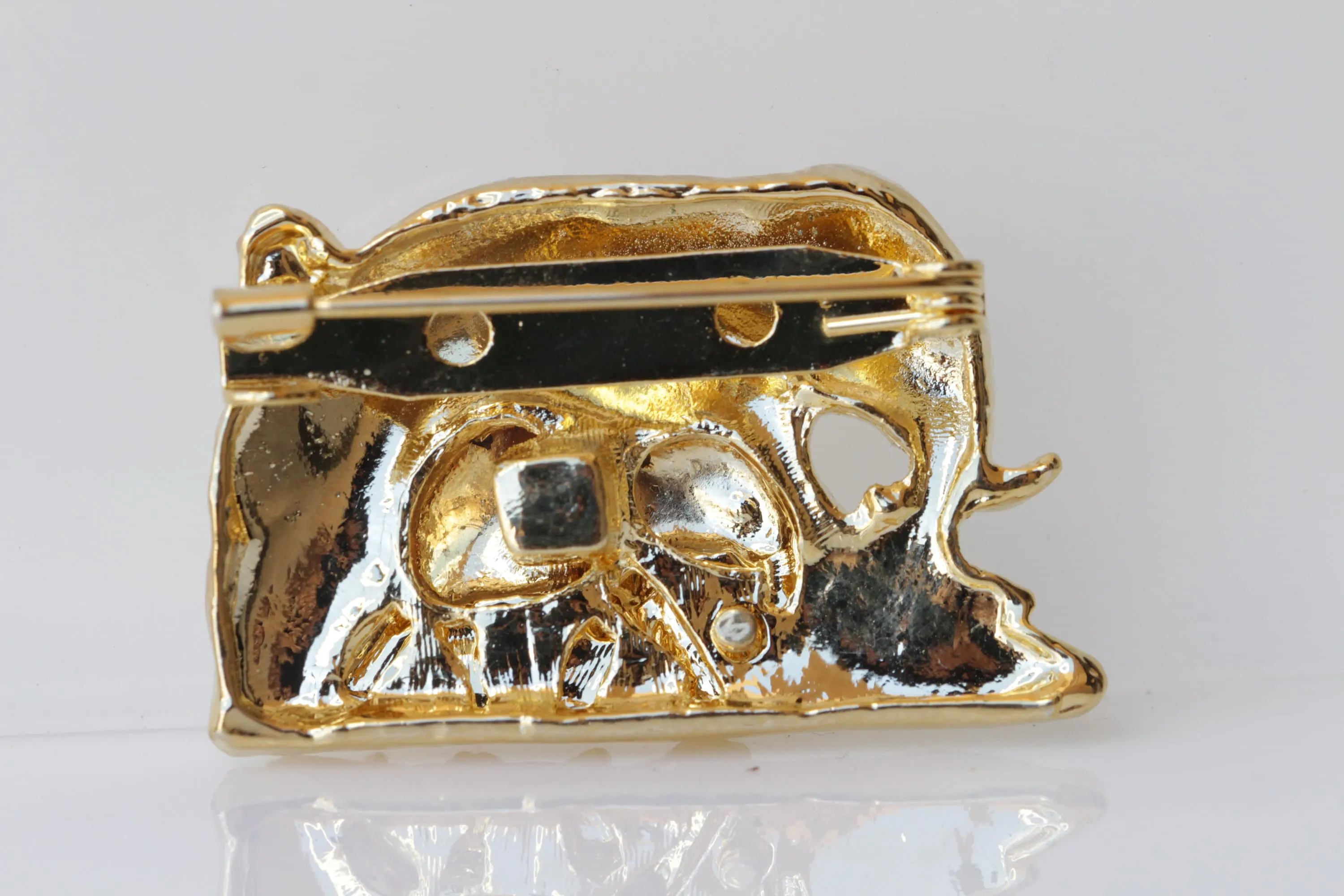 ELEPHANT GOLD BROOCH