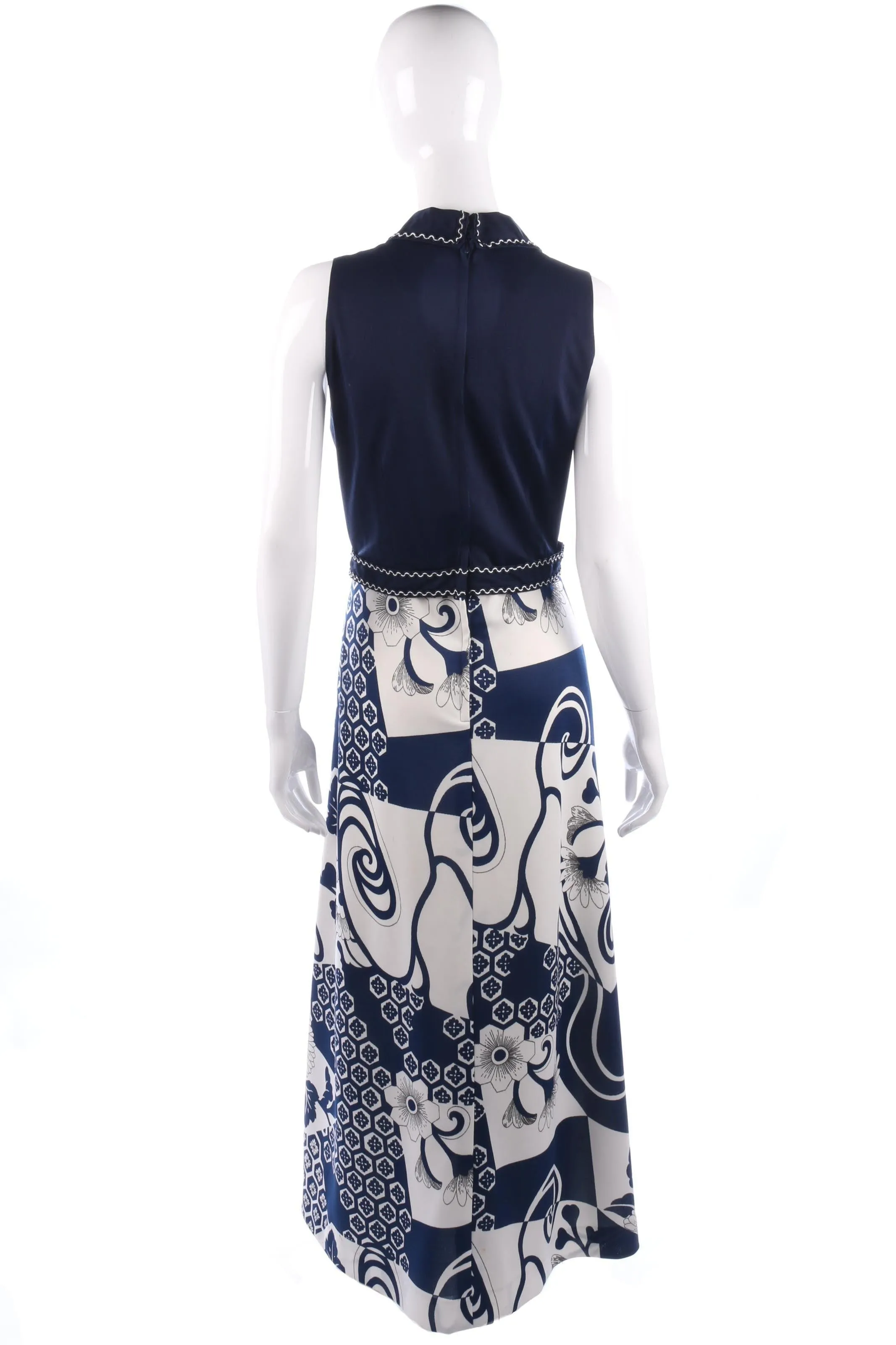 Fantastic 1970's Donerica of Mayfair dress