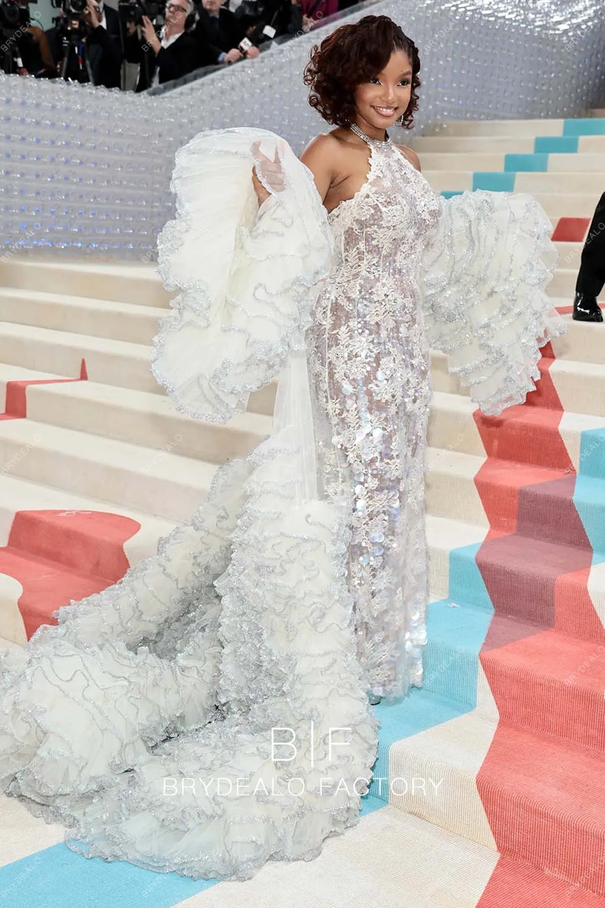 Halle Bailey 2023 Met Gala Sparkly Lace Mermaid Dress with Ruffled Coat