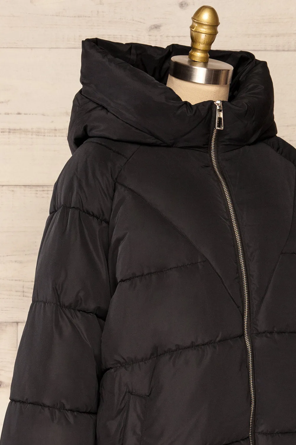 Reda Black | Short Puffer Jacket