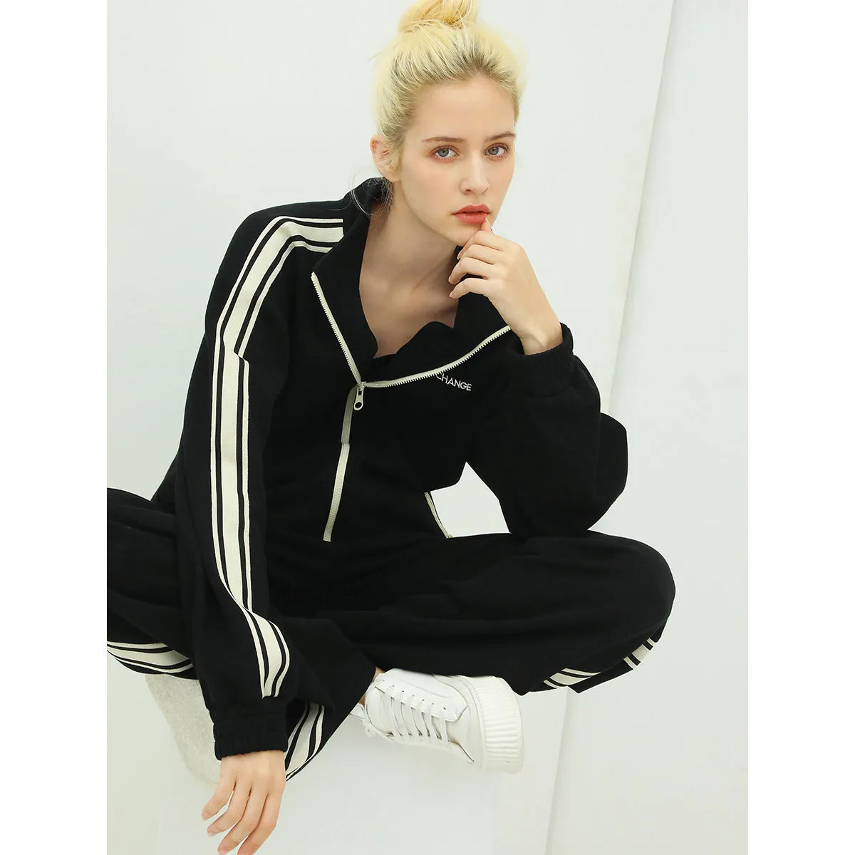 Sporty Striped Loose-fit Black Sweater Pants